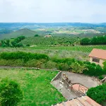 Casale Beatrice Degli Ulivi *