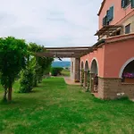 Casale Beatrice Degli Ulivi Farm stay