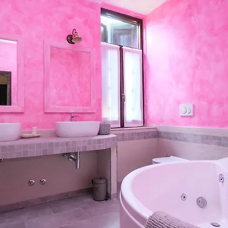 Casale Beatrice Degli Ulivi مزرعة للإقامة *